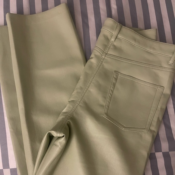 Brand New with Tags, Pastel Green leather look material - Picture 5 of 6